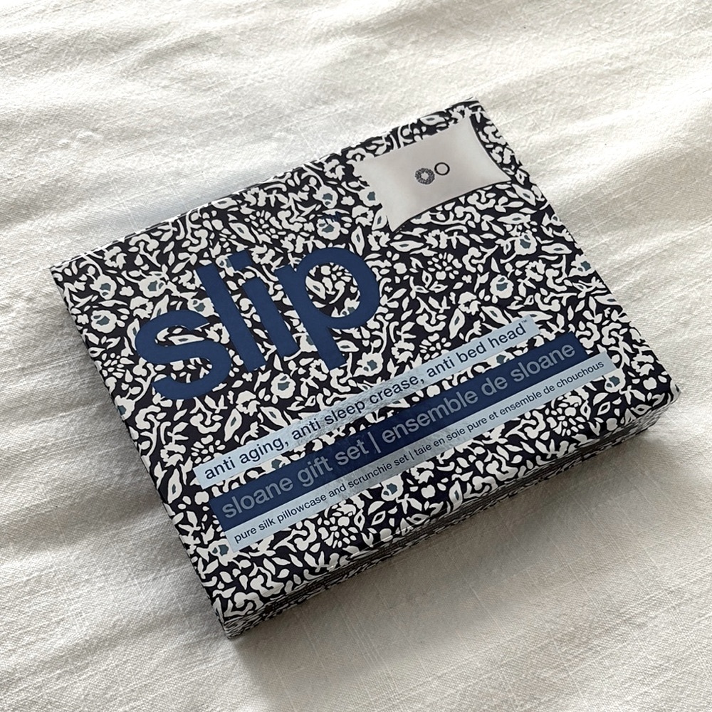 Slip Sloane Queen Pillowcase and Scrunchie Gift Set - Picture 9 of 11